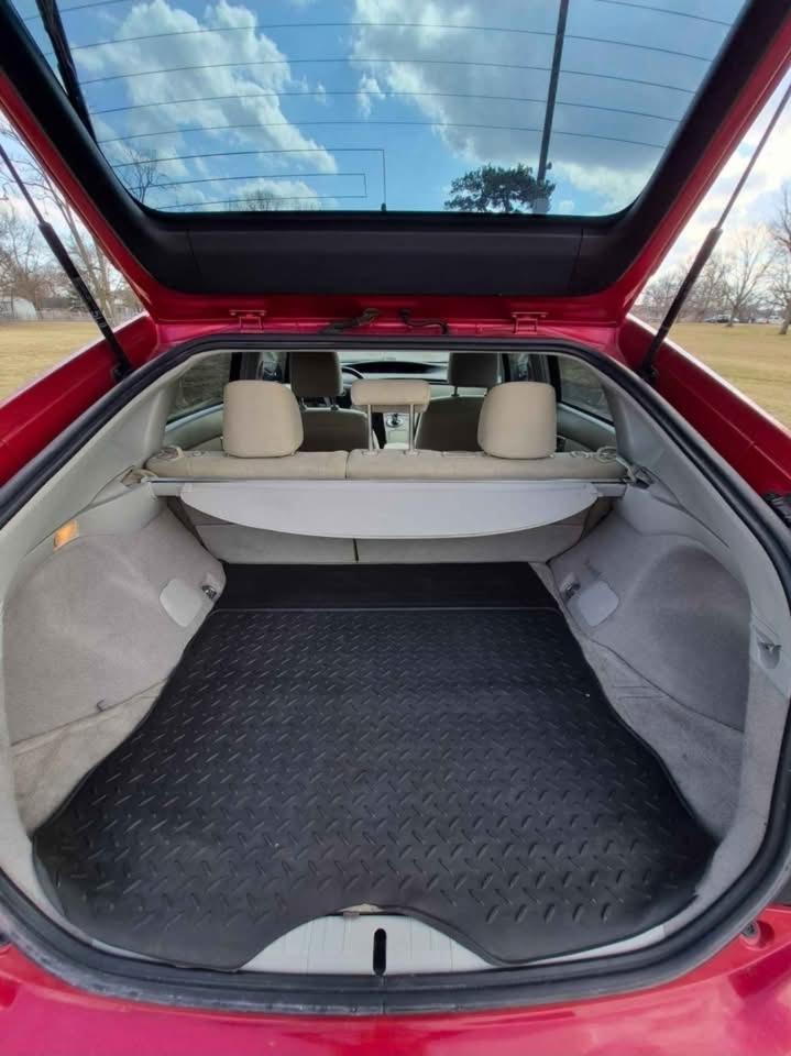 Toyota Prius Prius V 2012