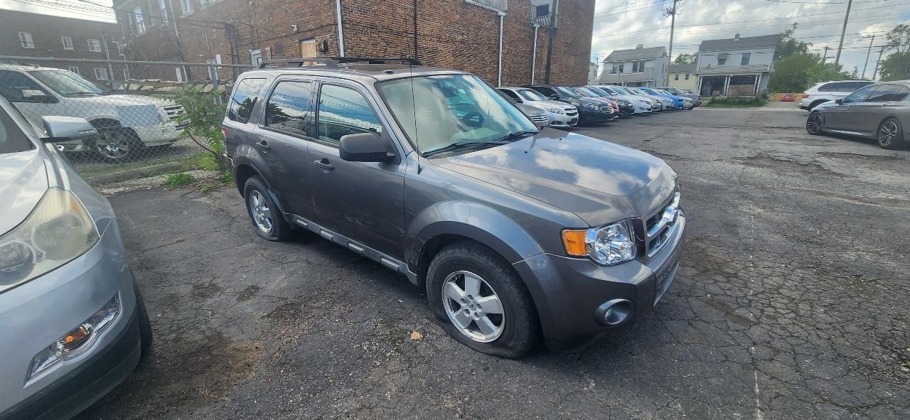 Ford Escape XLT FWD 2011