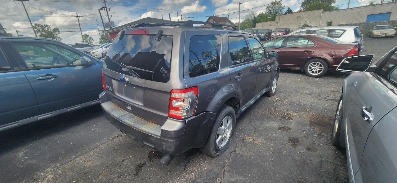 Ford Escape XLT FWD 2011