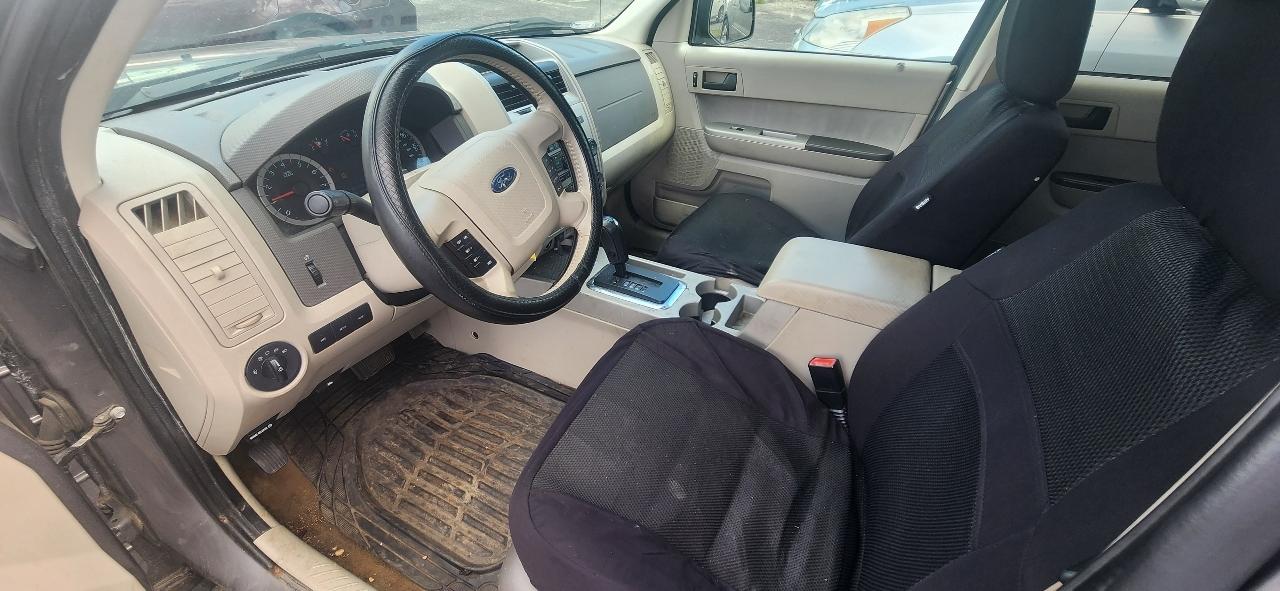 Ford Escape XLT FWD 2011