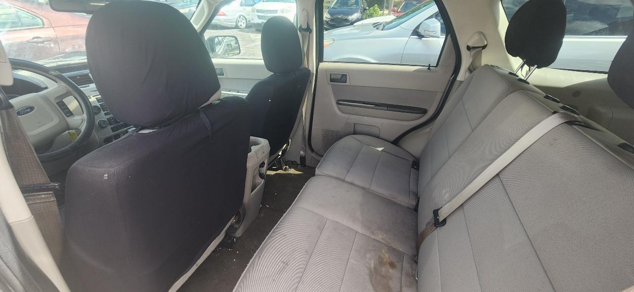 Ford Escape XLT FWD 2011