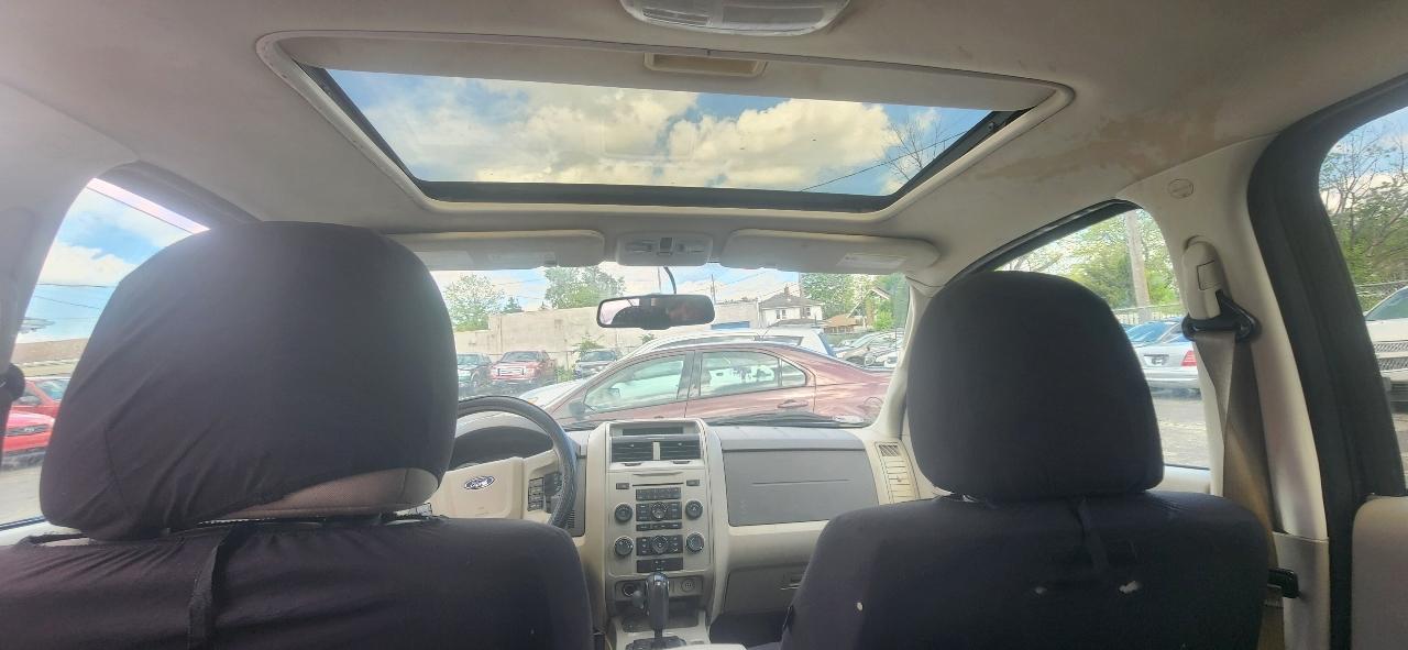 Ford Escape XLT FWD 2011