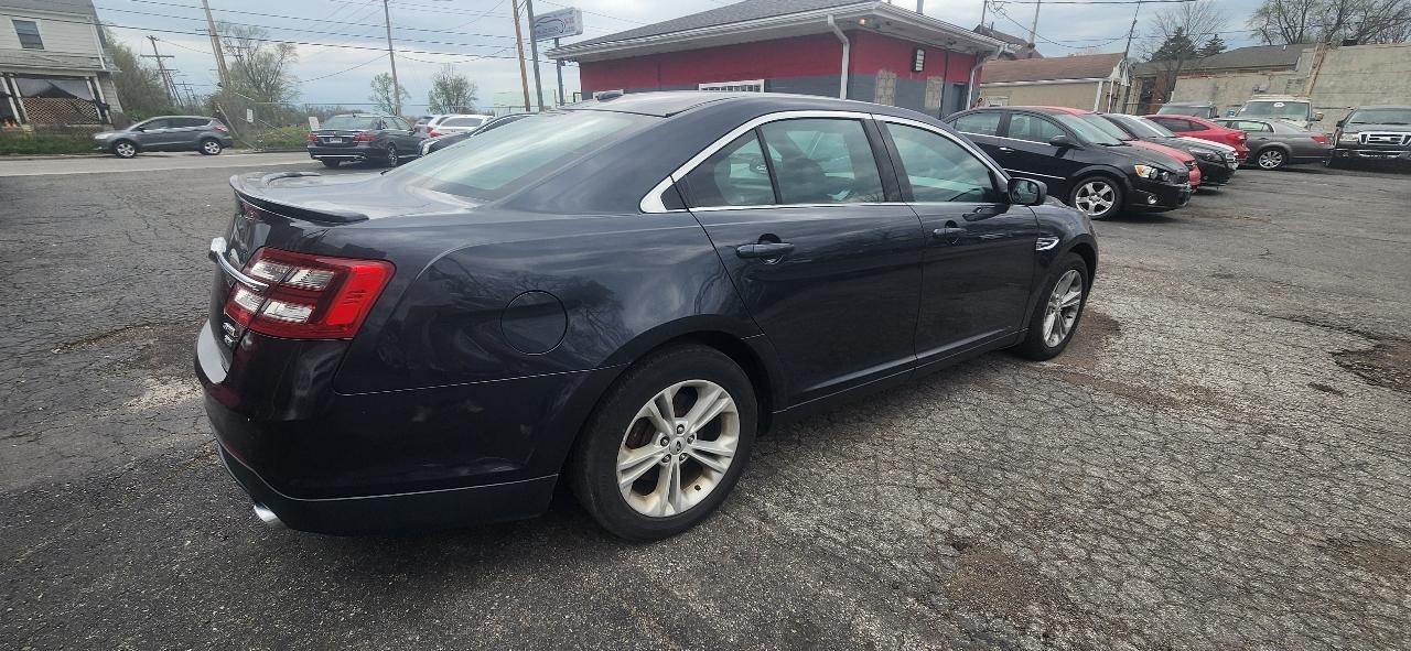 Ford Taurus SEL AWD 2017