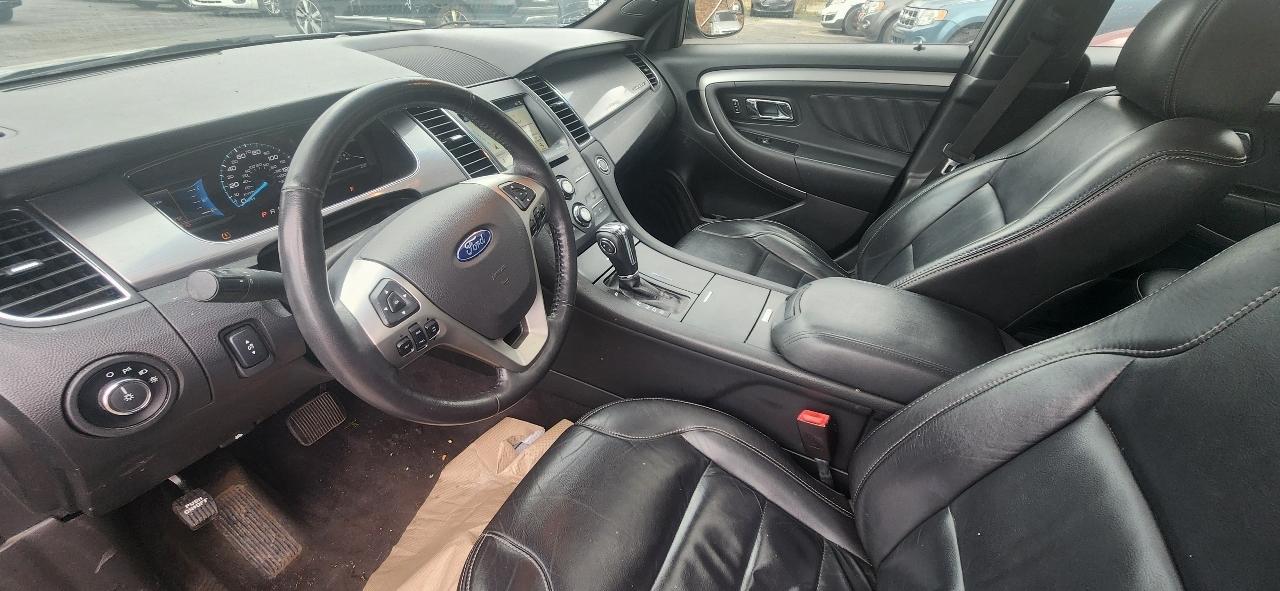 Ford Taurus SEL AWD 2017