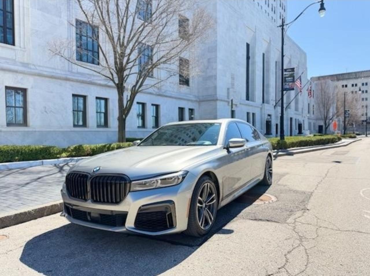 BMW 7-Series 750i xDrive 2021