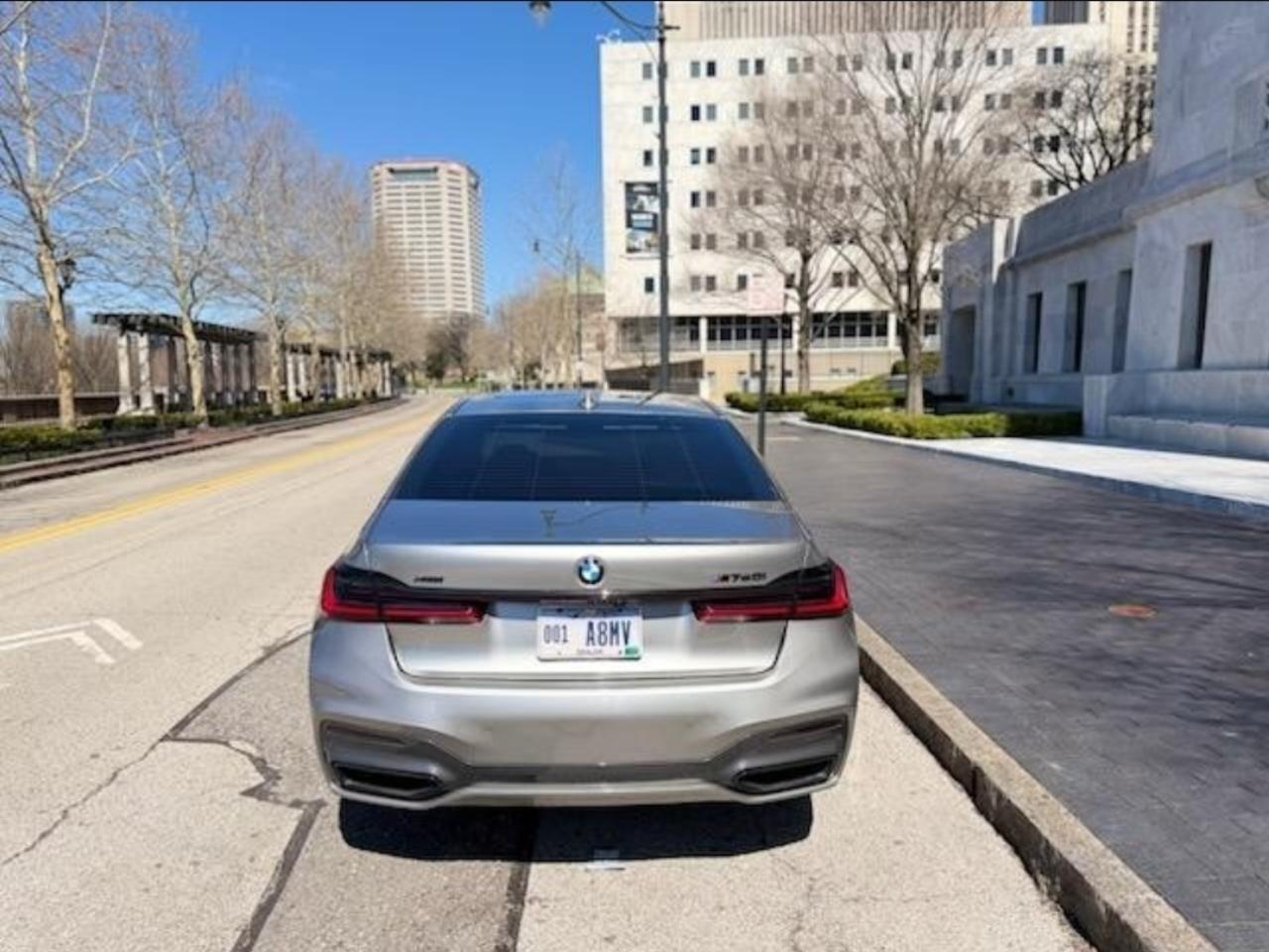 BMW 7-Series 750i xDrive 2021
