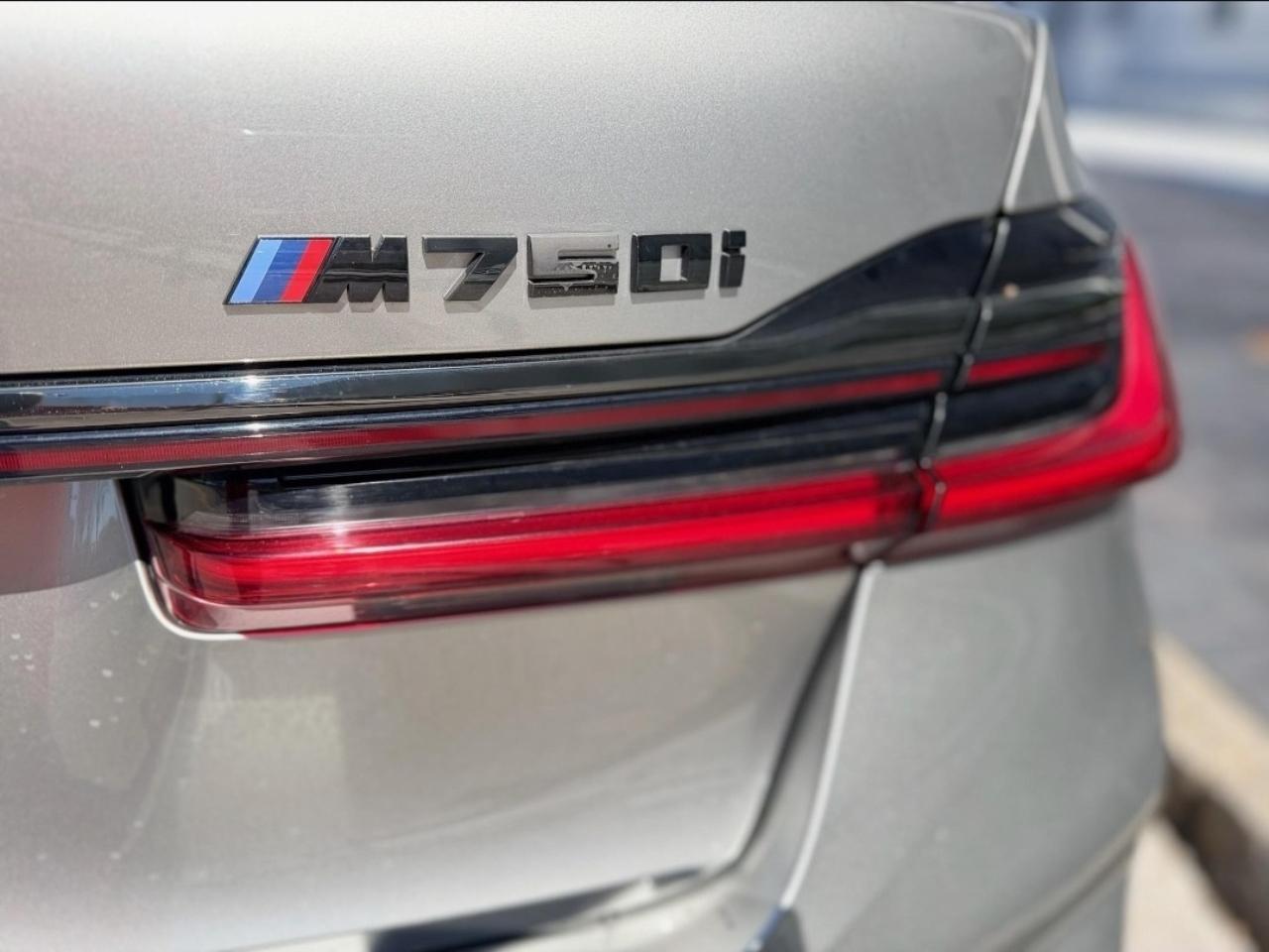 BMW 7-Series 750i xDrive 2021
