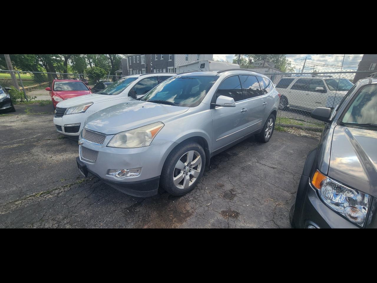 2011 Chevrolet Traverse LTZ FWD