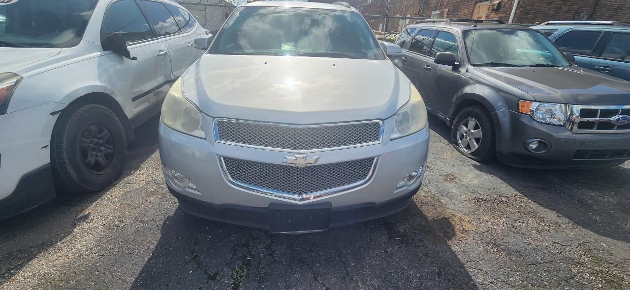 Chevrolet Traverse LTZ FWD 2011
