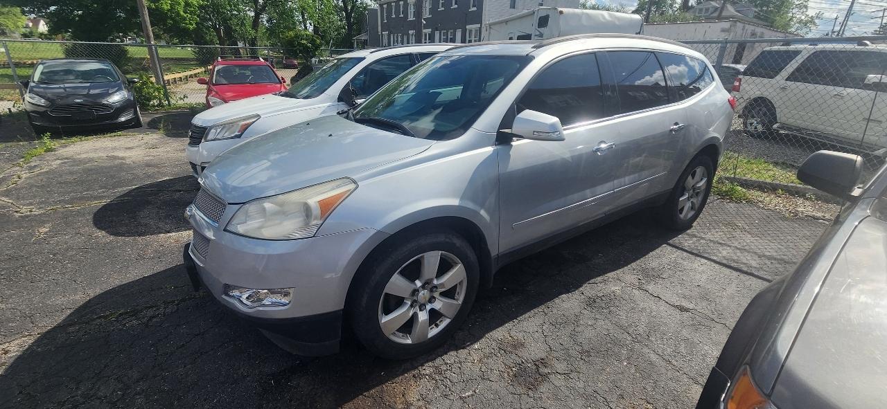 Chevrolet Traverse LTZ FWD 2011