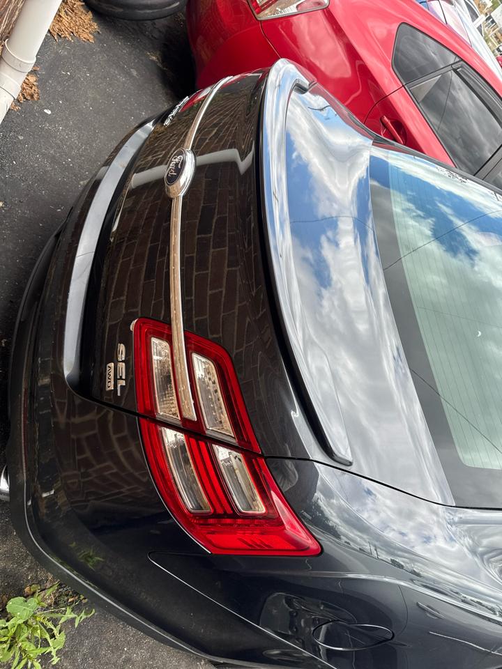 Ford Taurus SE FWD 2016