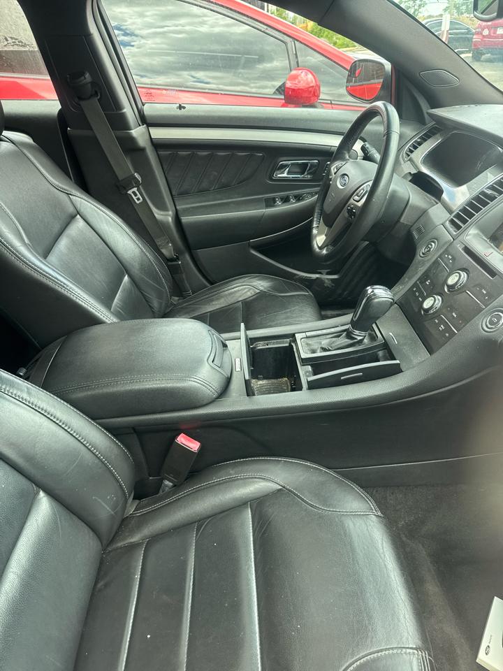 Ford Taurus SE FWD 2016