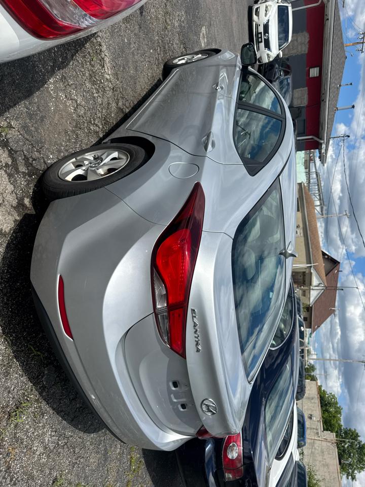Hyundai Elantra GLS M/T 2014