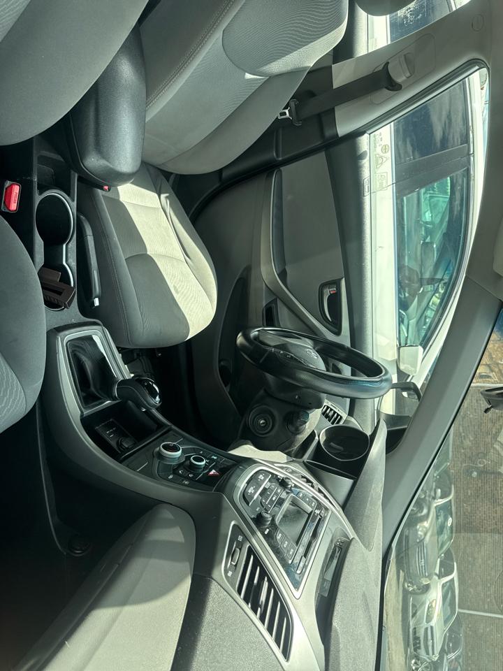 Hyundai Elantra GLS M/T 2014