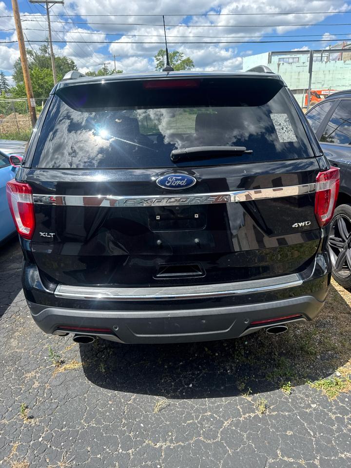 Ford Explorer XLT 4WD 2018