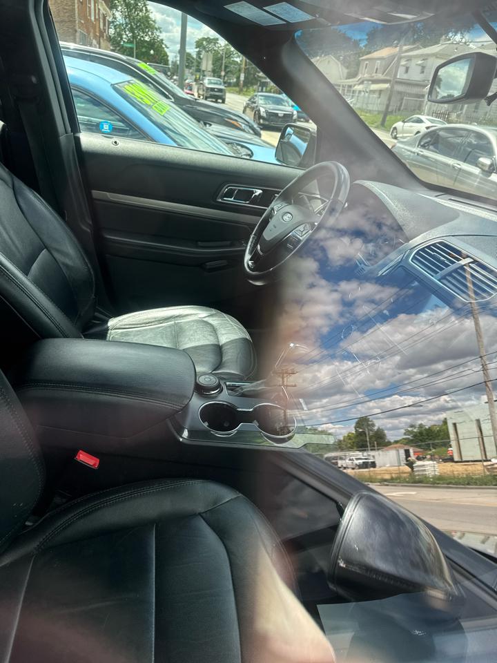 Ford Explorer XLT 4WD 2018