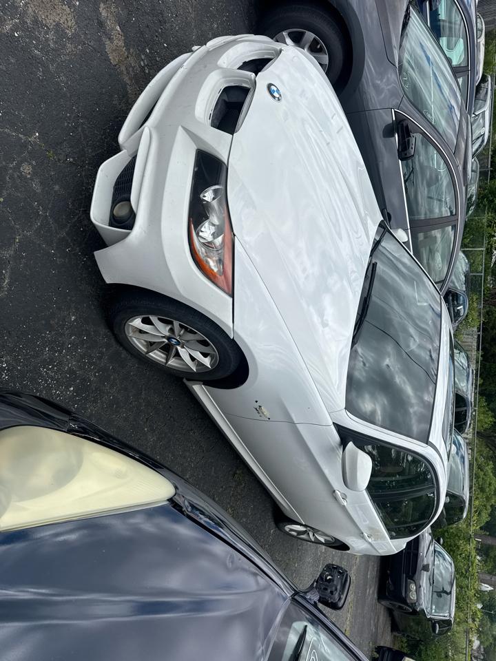 BMW 3-Series 328i xDrive 2010