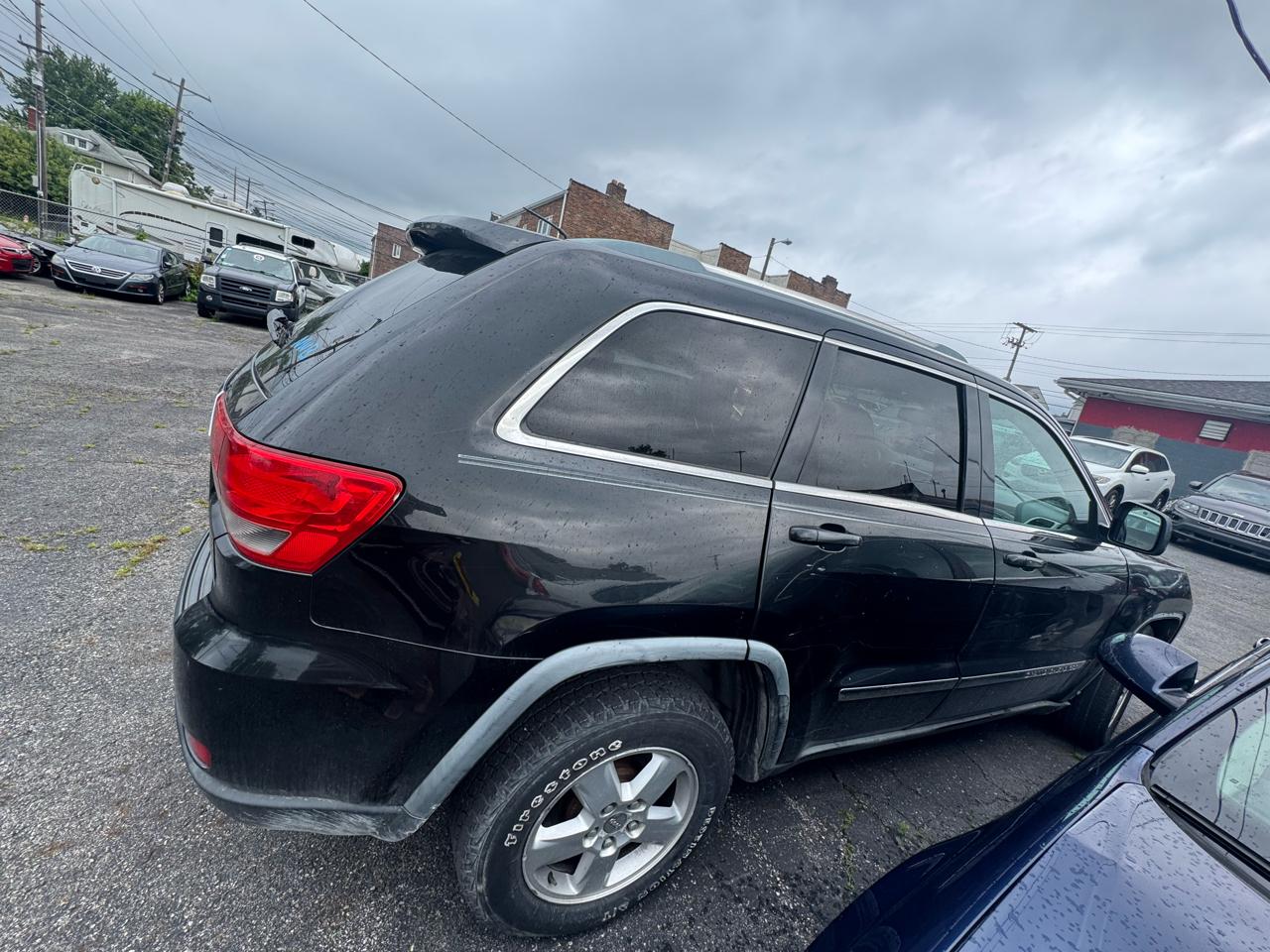 Jeep Grand Cherokee Laredo 4WD 2012
