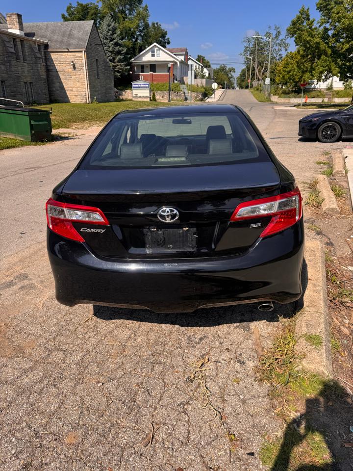 Toyota Camry L 2012