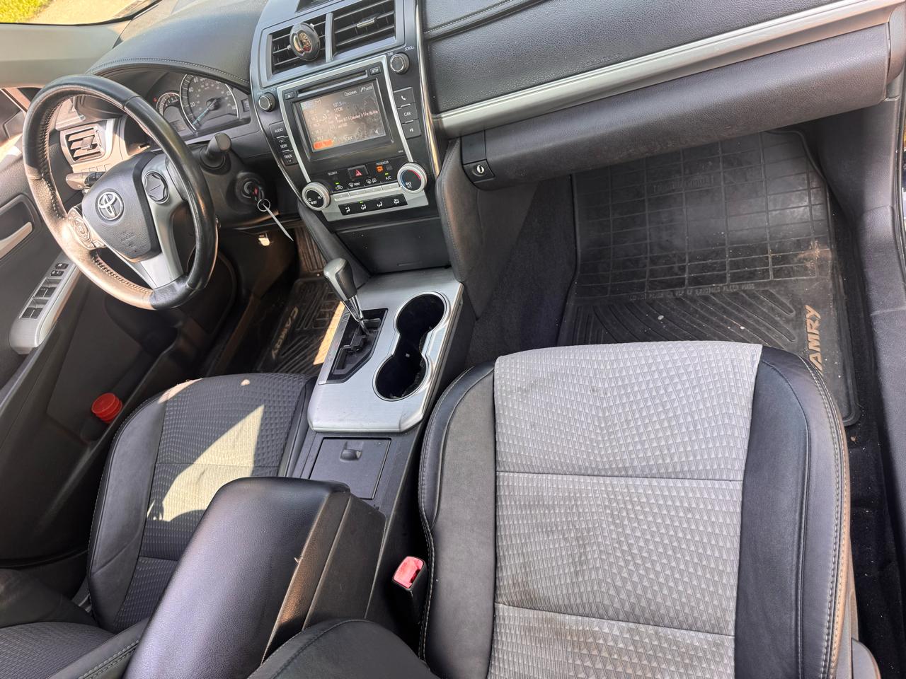 Toyota Camry L 2012