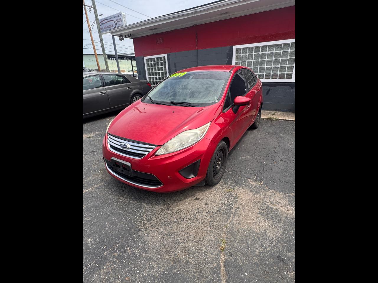 Ford Fiesta SE Sedan 2012