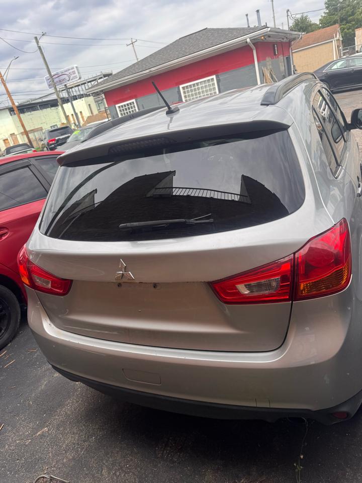 Mitsubishi Outlander Sport LE AWD 2013