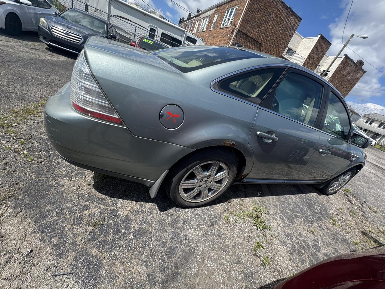 Ford Taurus SEL AWD 2008