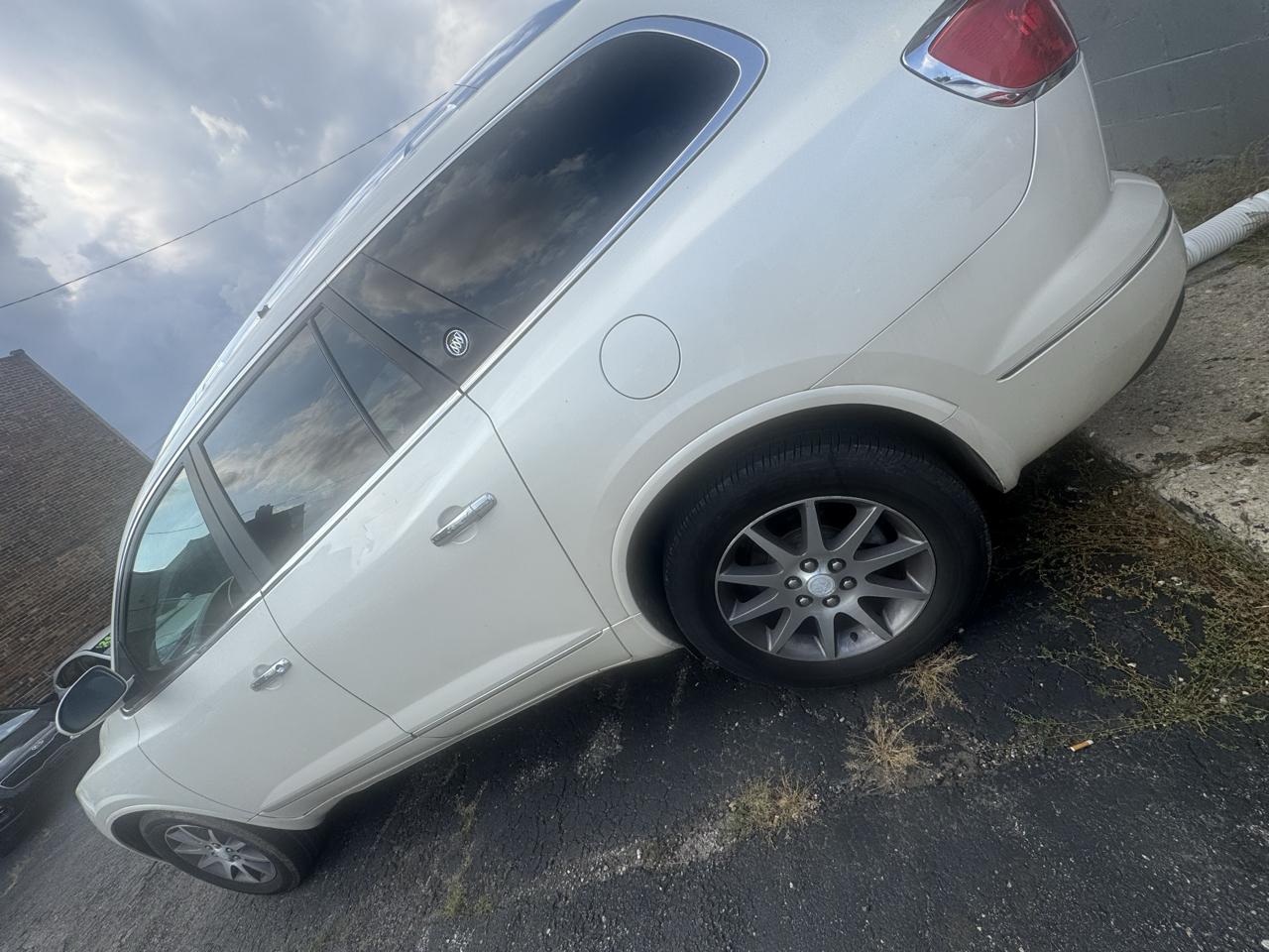 Buick Enclave AWD 4dr Leather 2013