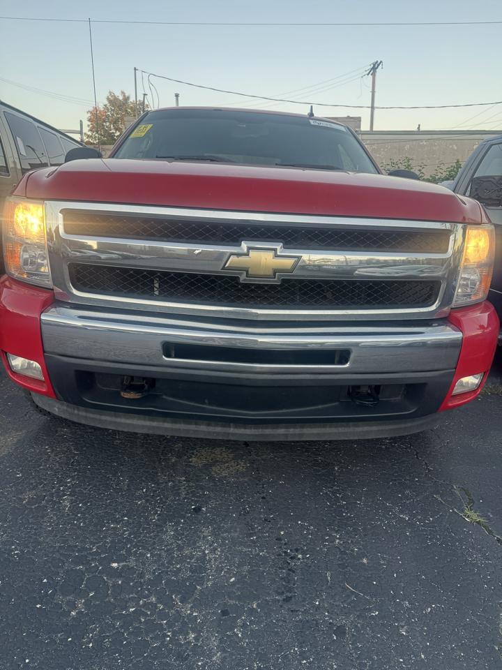 Chevrolet Silverado 1500 4WD Crew Cab 143.5" LT 2011