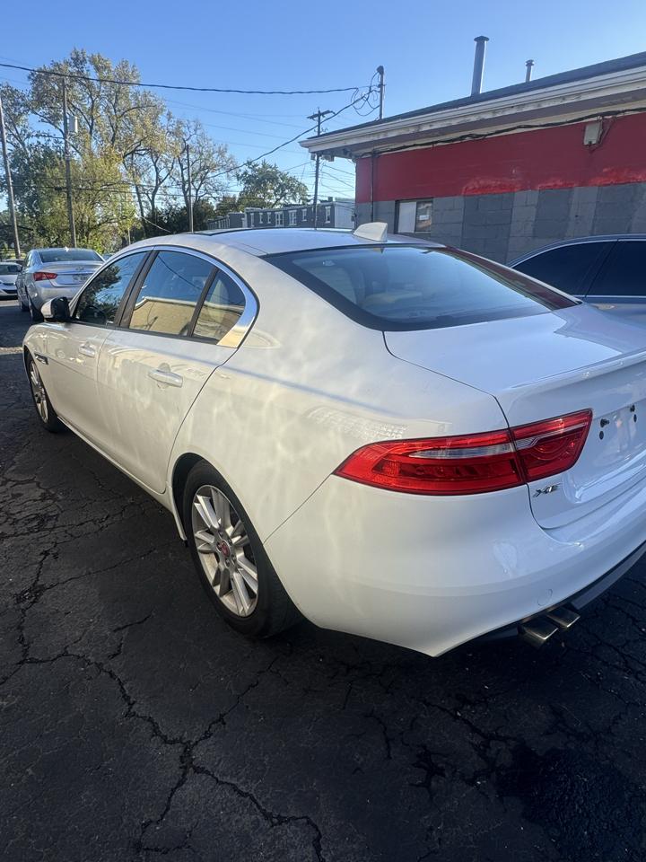 Jaguar XE 20d Premium AWD 2017