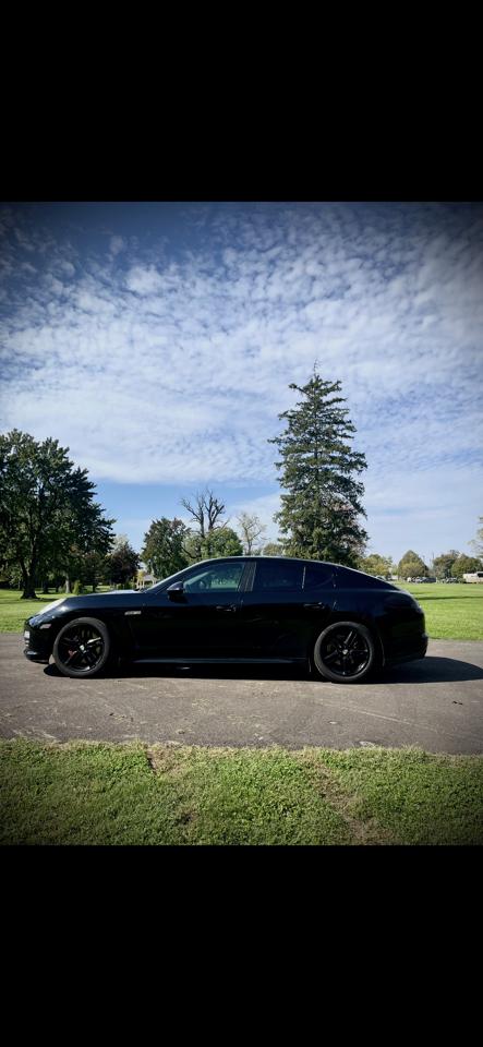 Porsche Panamera 4dr HB 4S 2012