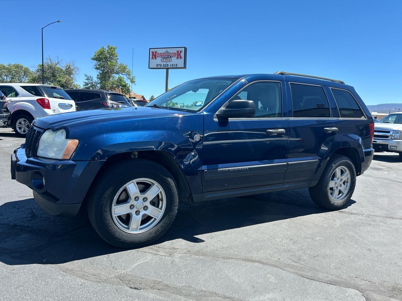 2005 Jeep Grand Cherokee 4dr Laredo 4WD