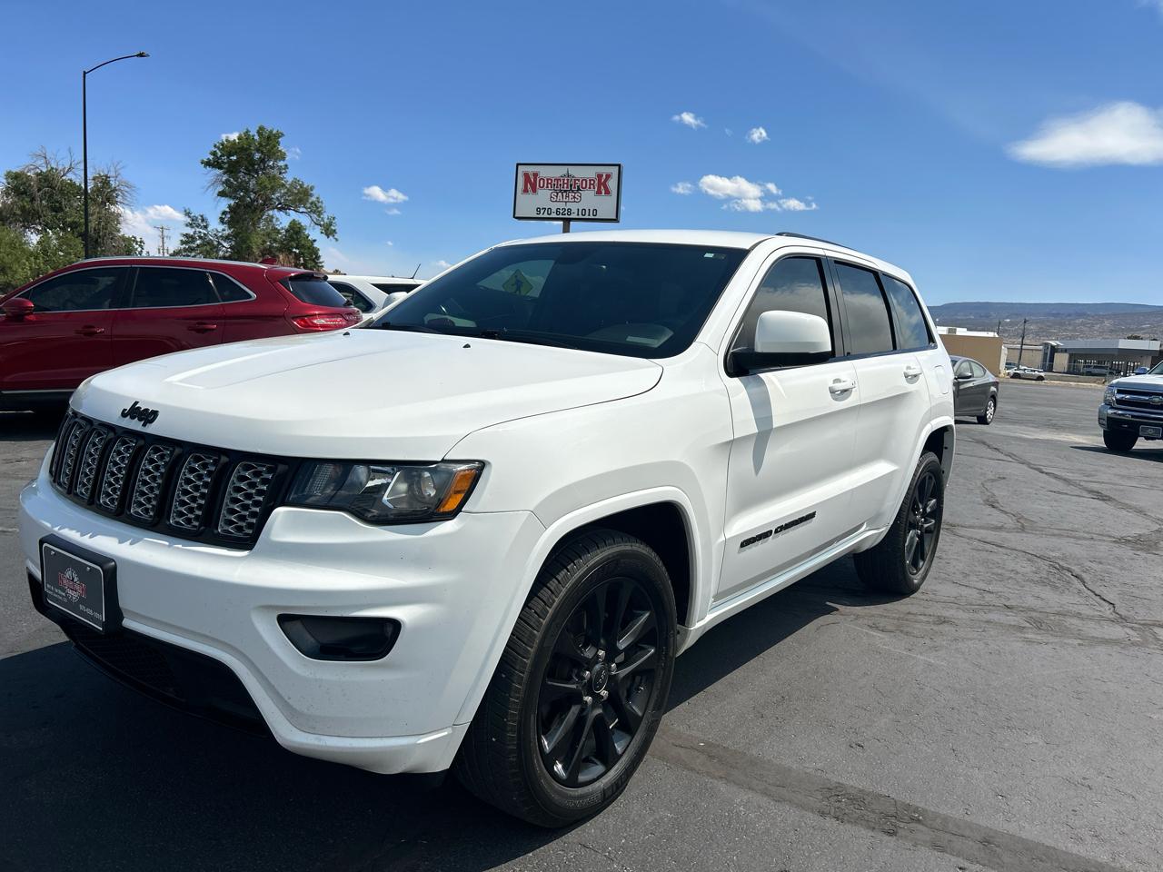 2017 Jeep Grand Cherokee Altitude 4x4 *Ltd Avail*