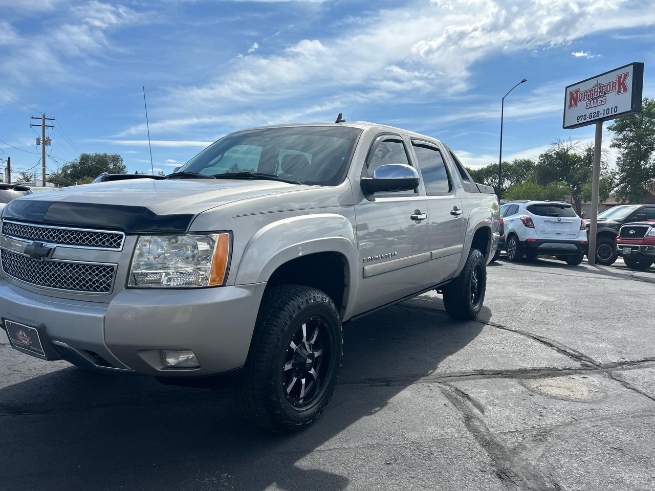 2008 Chevrolet Avalanche 4WD Crew Cab 130" LT w/2LT