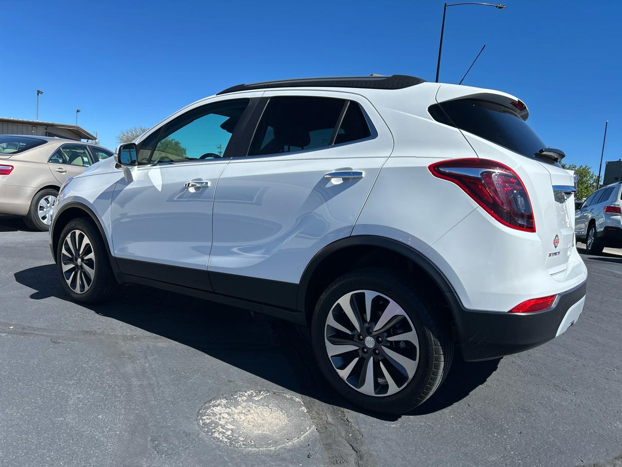 Buick Encore photo 2