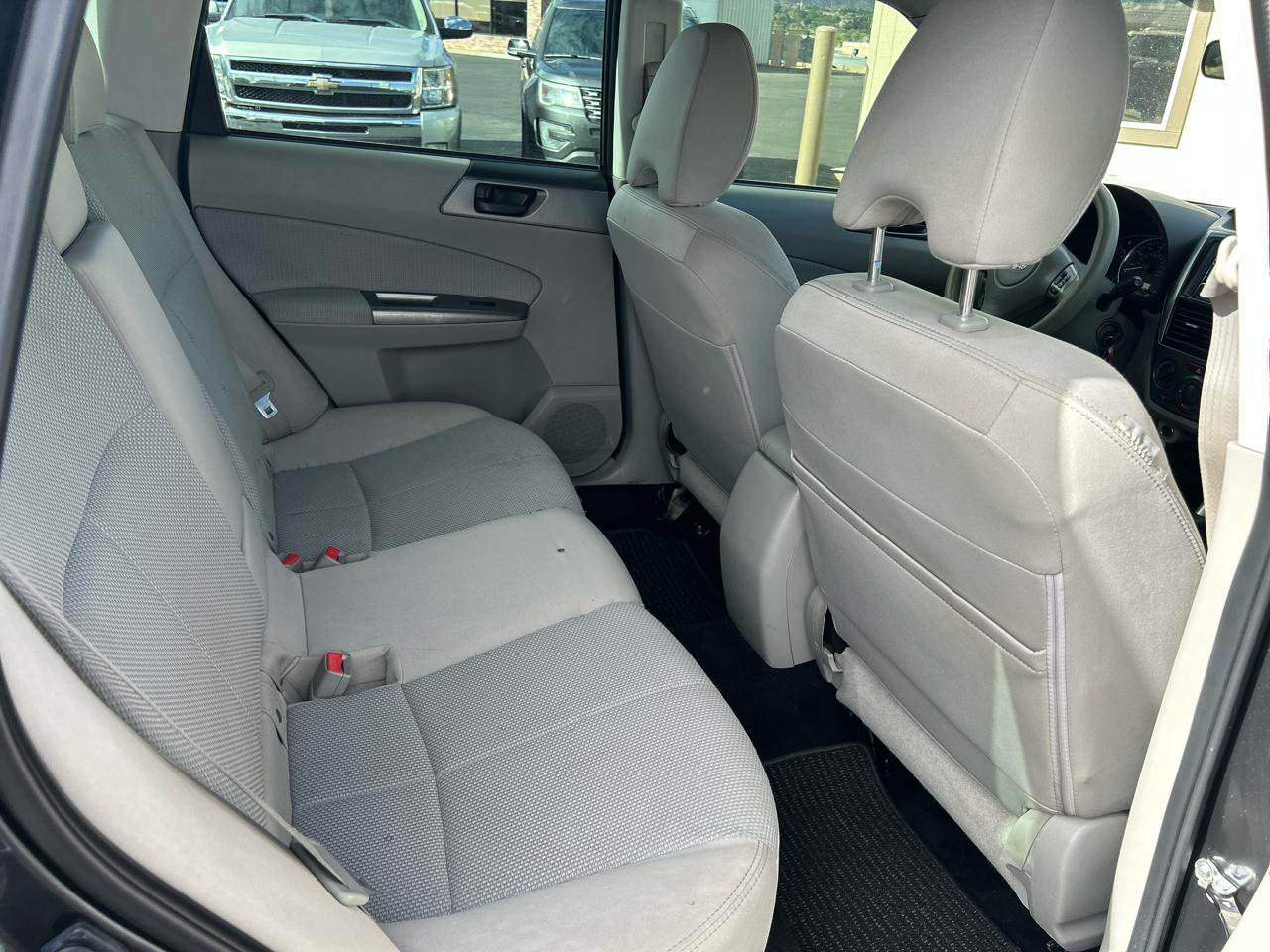 Subaru Forester photo 8