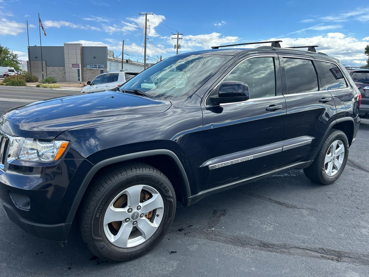 2011 Jeep Grand Cherokee 4WD 4dr Laredo
