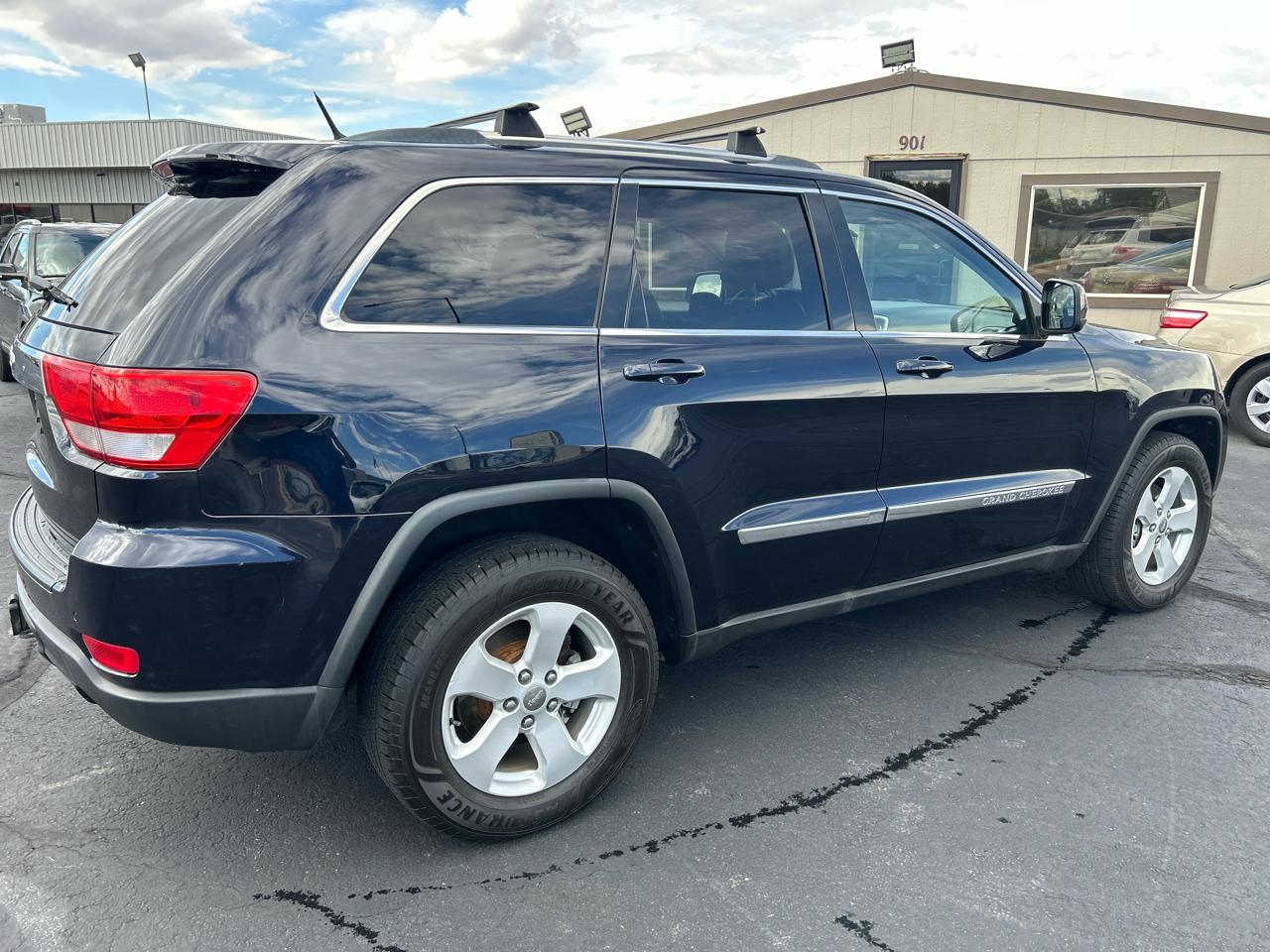 Jeep Grand Cherokee photo 4