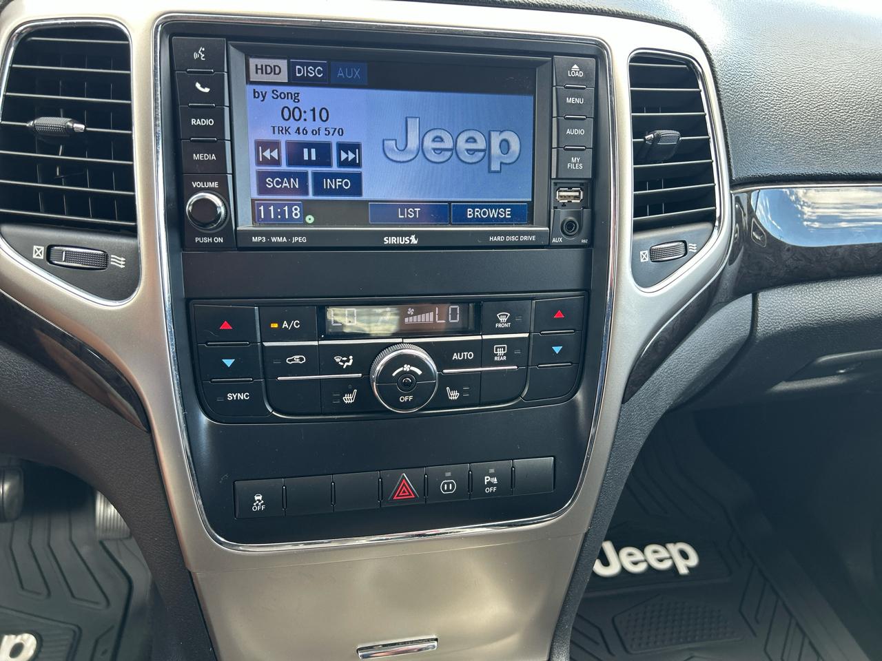Jeep Grand Cherokee photo 10