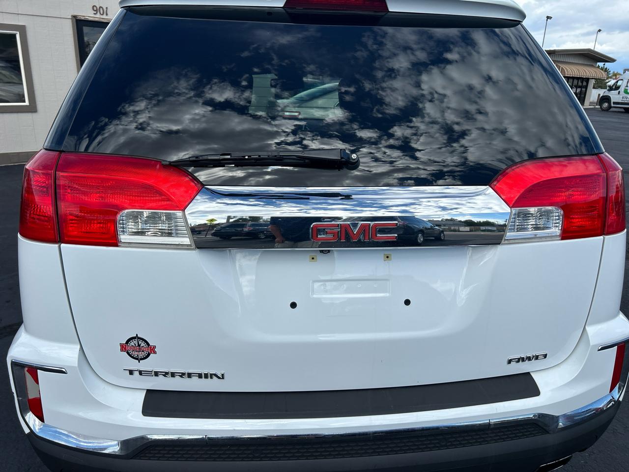 GMC Terrain photo 14