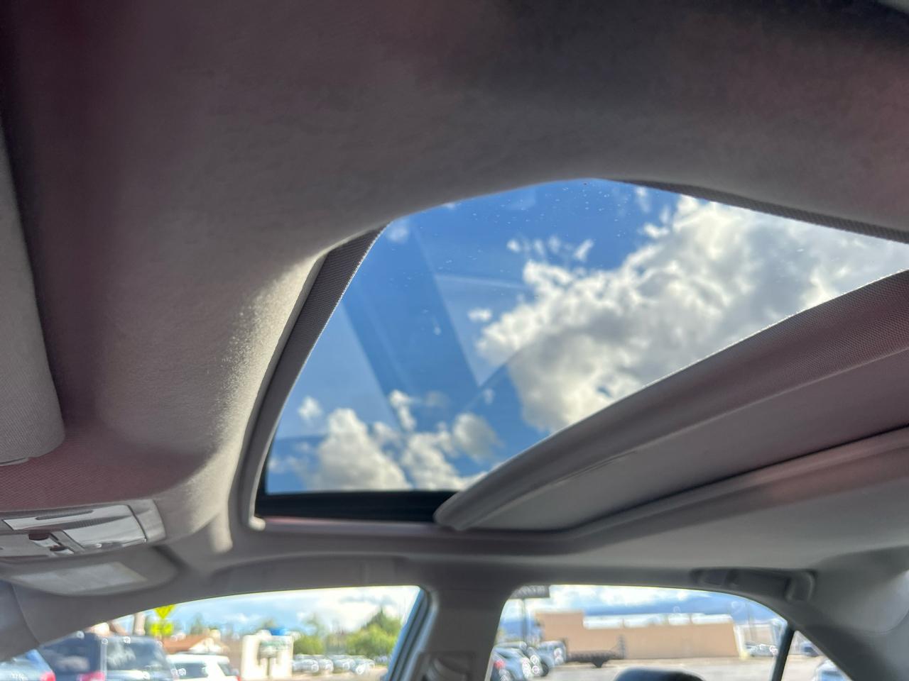 Toyota Camry photo 11