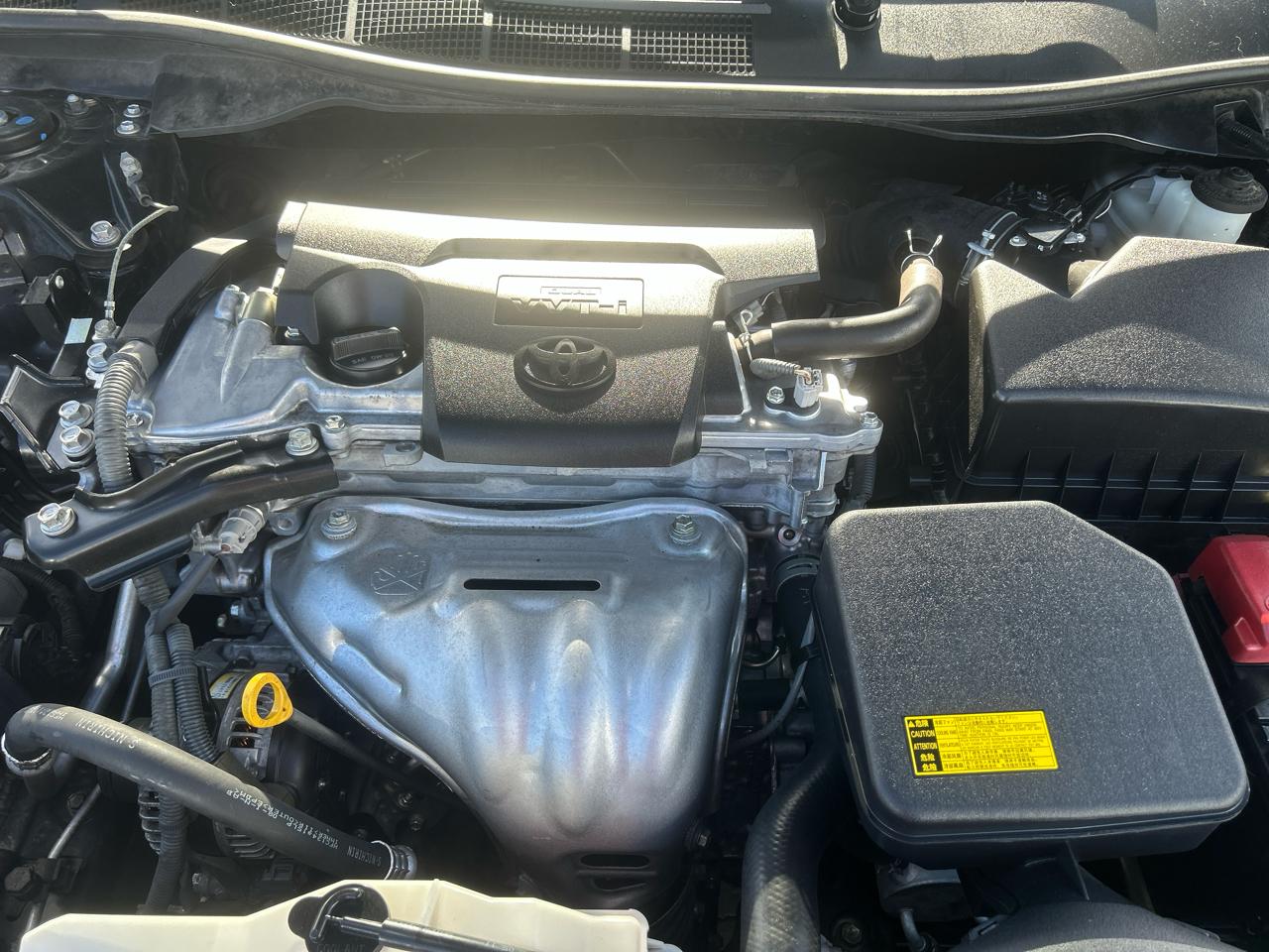Toyota Camry photo 12