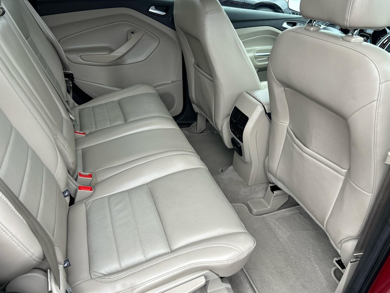 Ford Escape photo 8