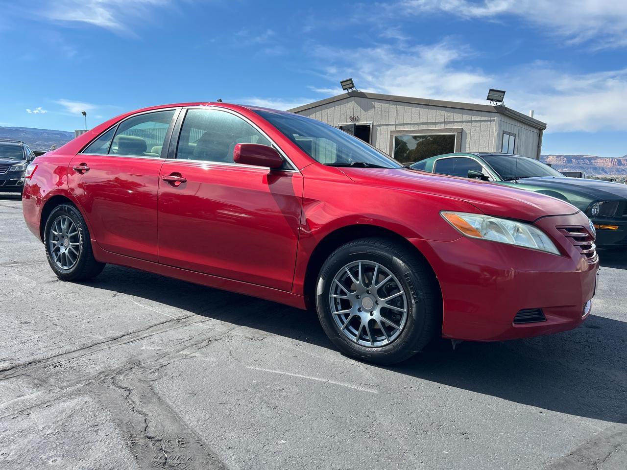 Toyota Camry photo 3