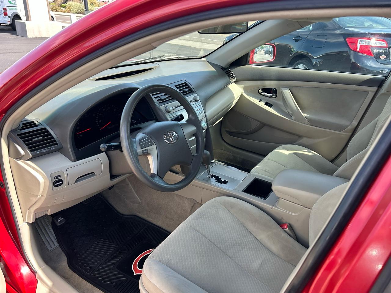 Toyota Camry photo 5