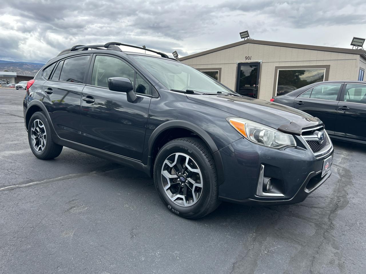 Subaru Crosstrek photo 3