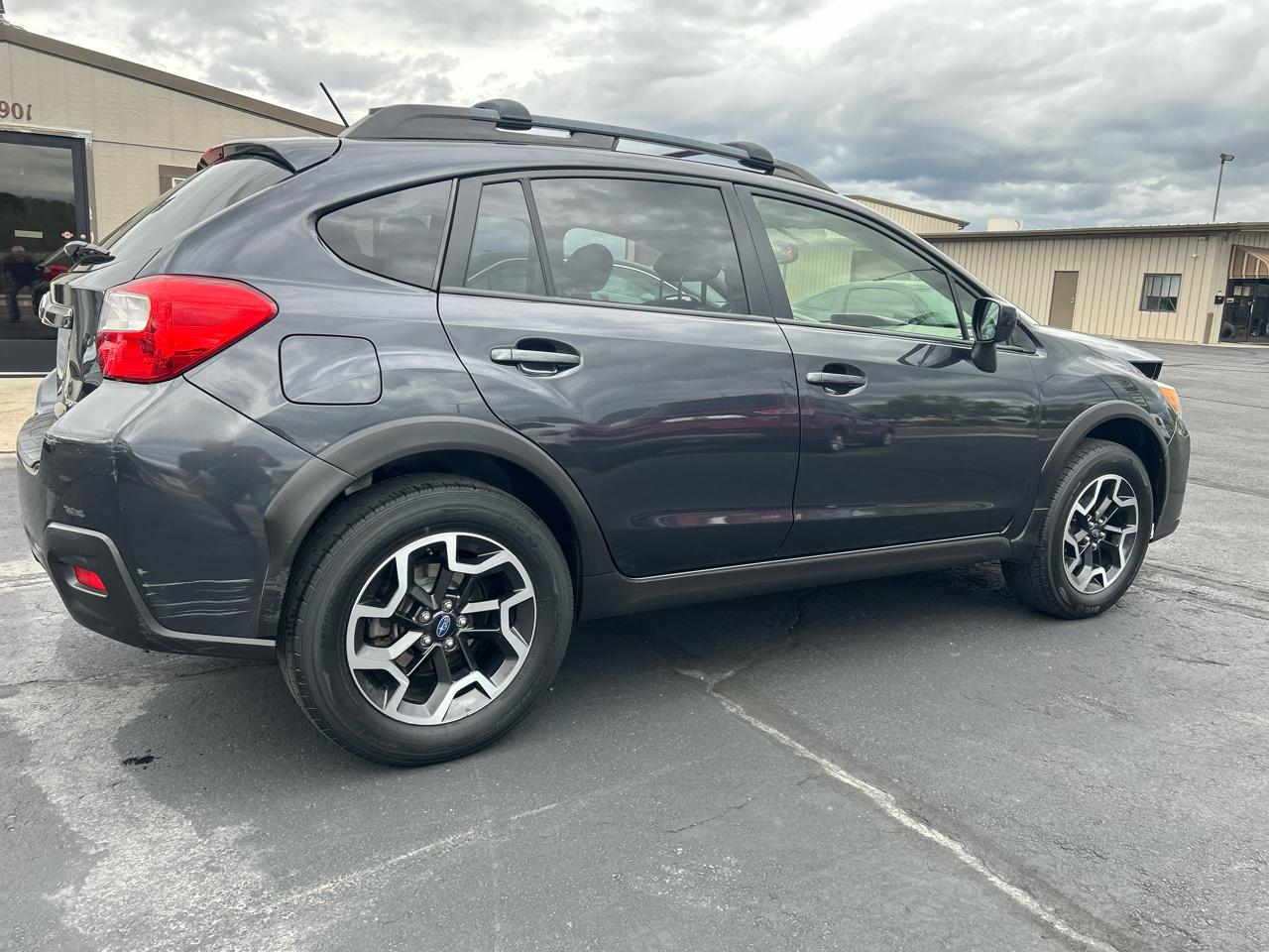 Subaru Crosstrek photo 4