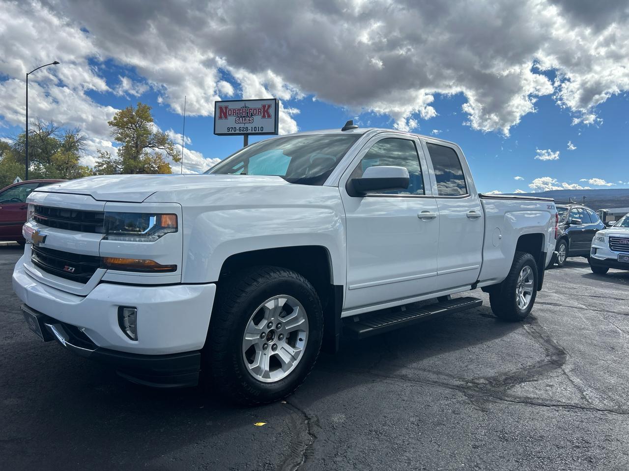 2016 Chevrolet Silverado 1500 4WD Double Cab 143.5" LT w/2LT
