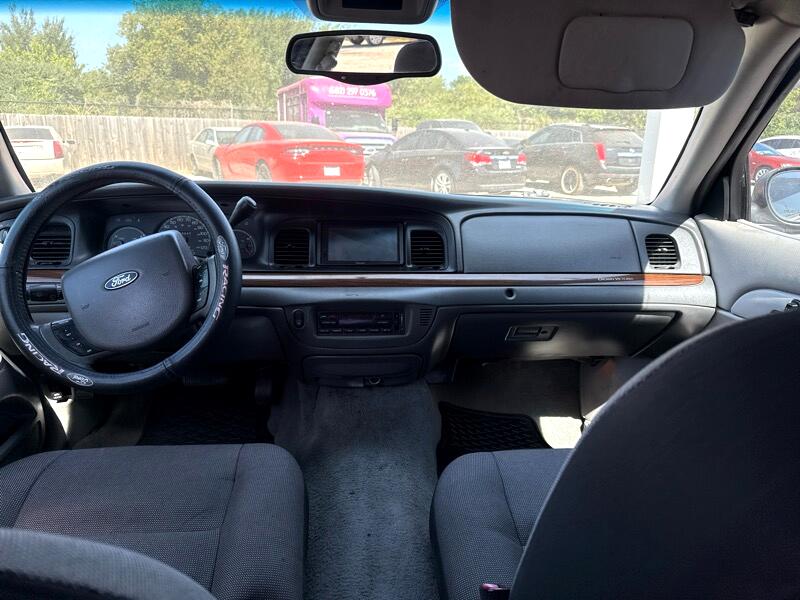 Ford Crown Victoria LX 2005 Ford Crown Victoria LX 2005