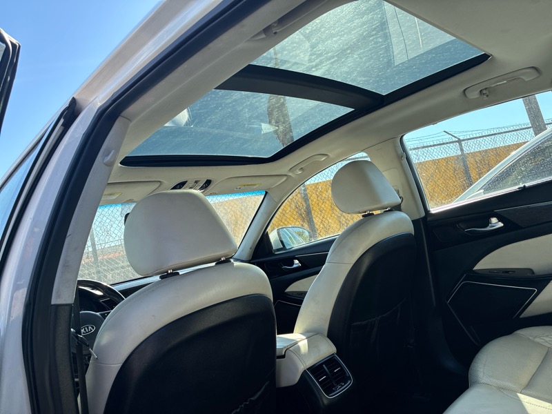 Kia Cadenza Limited 2017